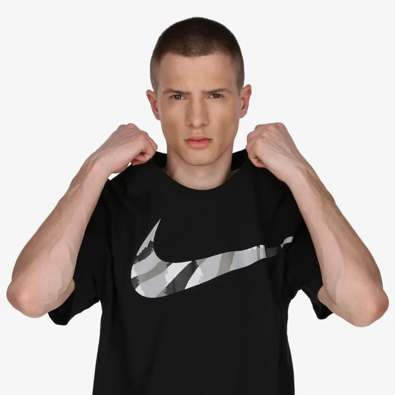 Nike Dri-FIT Sport Clash 
