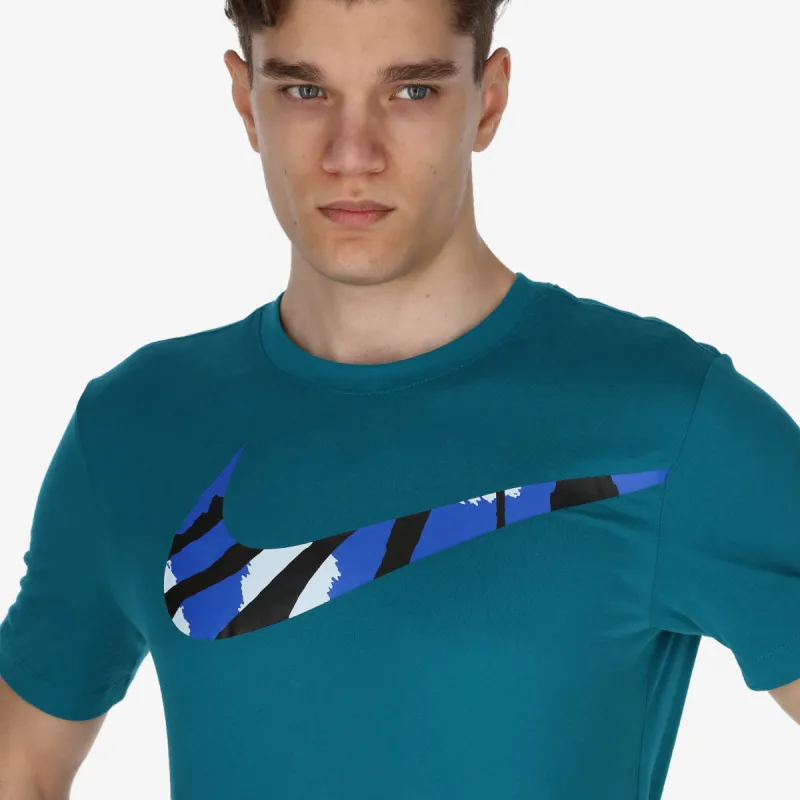 Nike Dri-FIT Sport Clash 