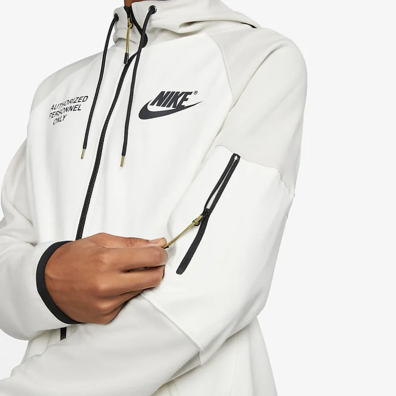 Nike Sportswear 