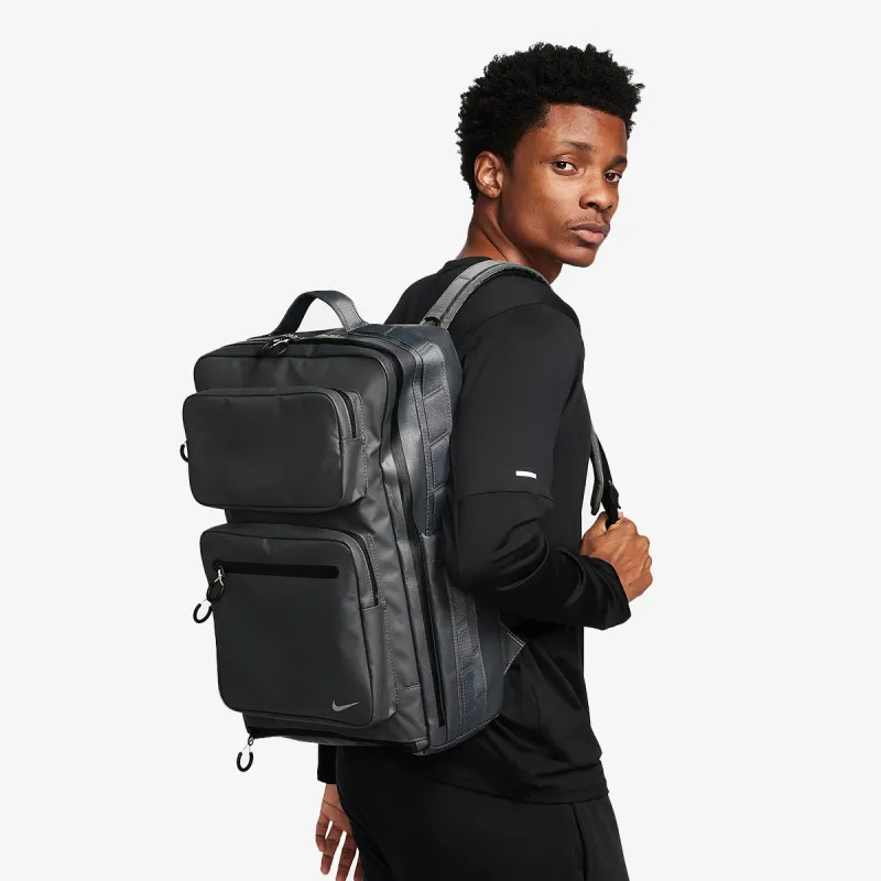 Nike Storm-FIT ADV Utility Speed 