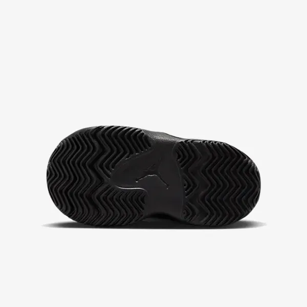 Nike Jordan Max Aura 4 