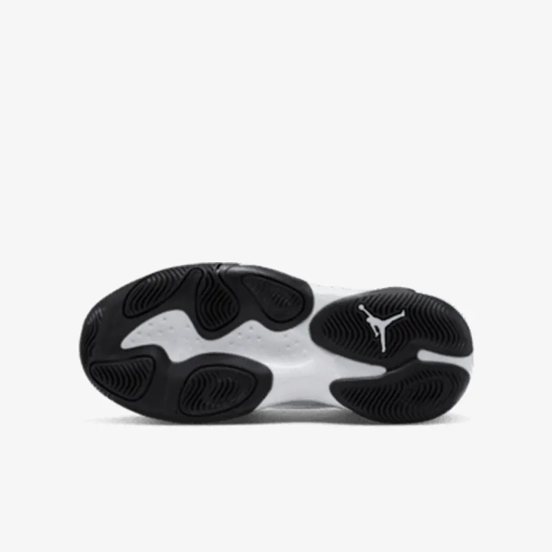 Nike Jordan Max Aura 4 