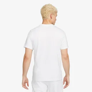 Nike Sportswear Club 