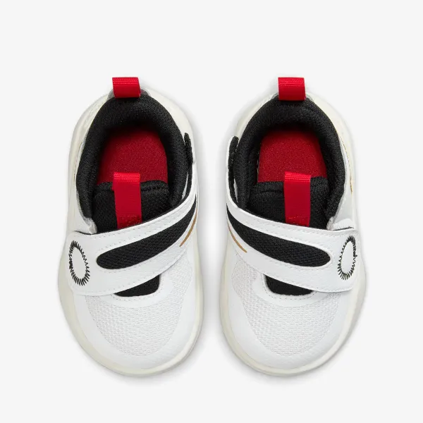 Nike Team Hustle D 11 