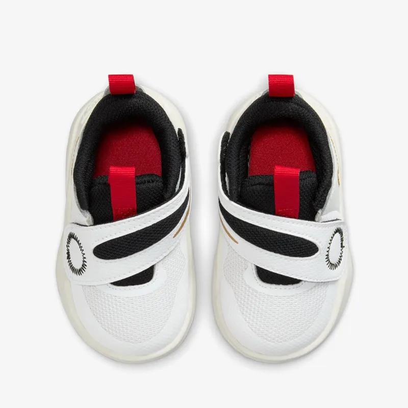 Nike Team Hustle D 11 