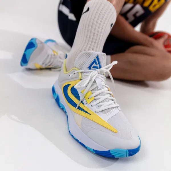 Nike Giannis Immortality 3 