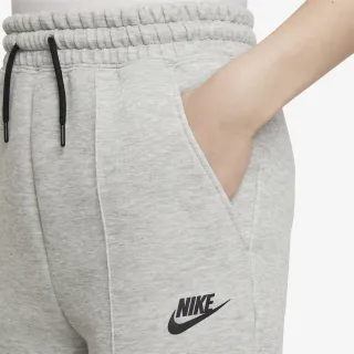 Nike Tech Fleece 