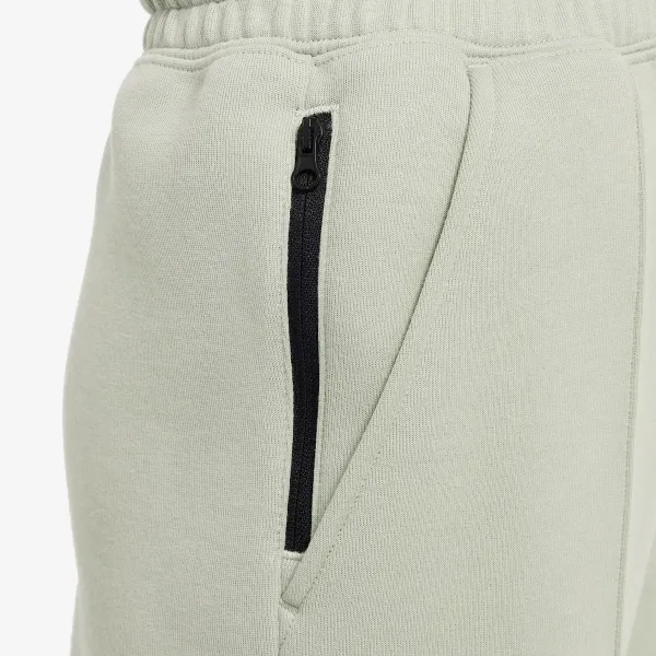 Nike Tech Fleece 