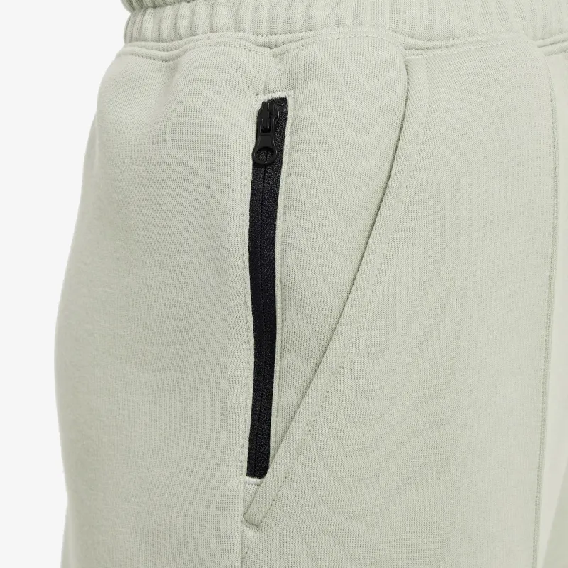 Nike Tech Fleece 