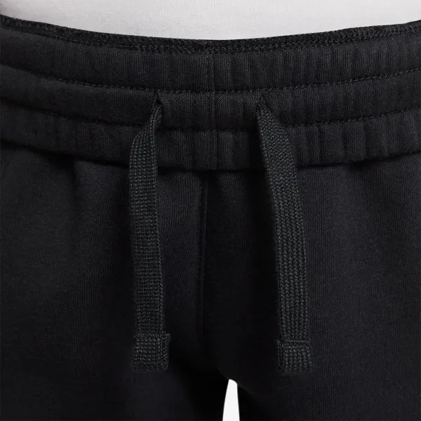 Nike Sportswear Club 