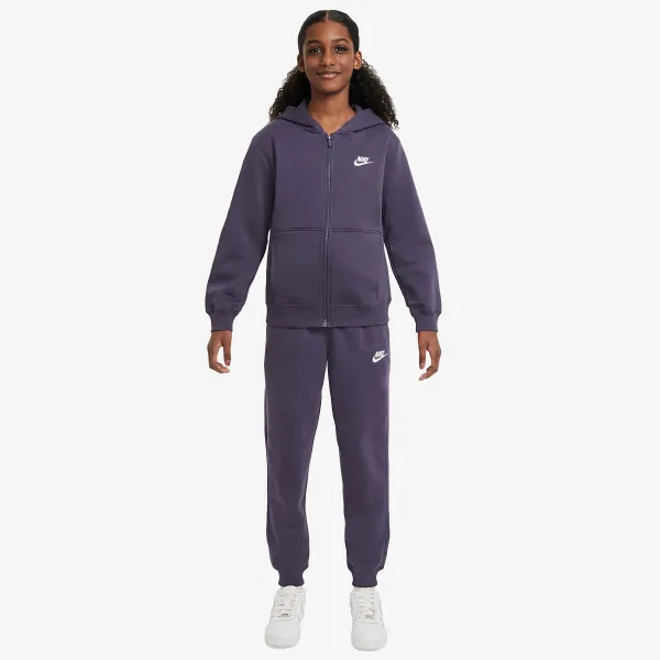 Nike Sportswear Club 