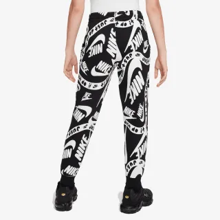 Nike Sportswear Club 