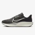Nike NIKE QUEST 6 