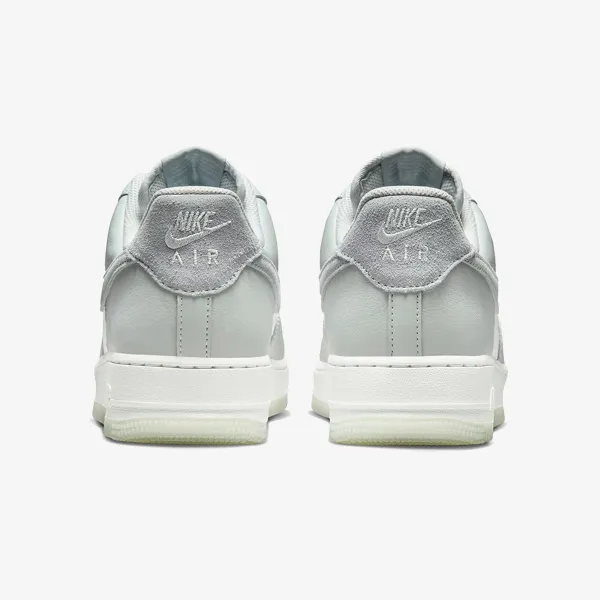 Nike Air Force 1 '07 LV8 2 