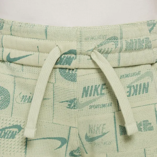 Nike Sportswear club 