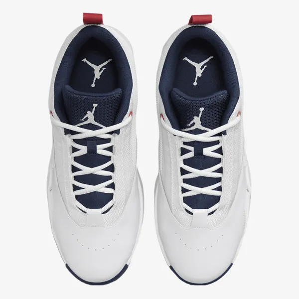 Nike JORDAN MAX AURA 6 