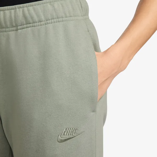 Nike Sportswear Club 