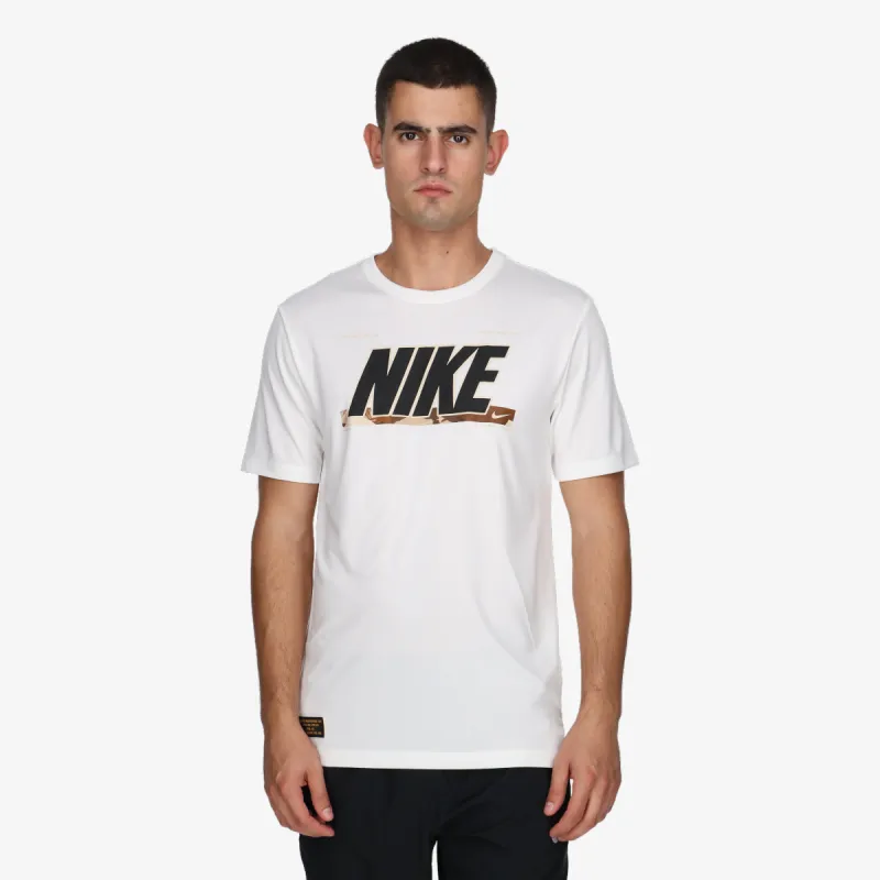 Nike Dri-FIT Fitness 