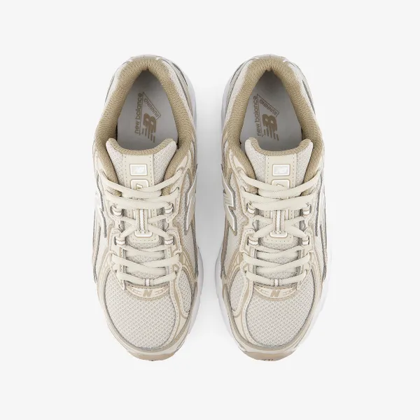 New Balance K 740 