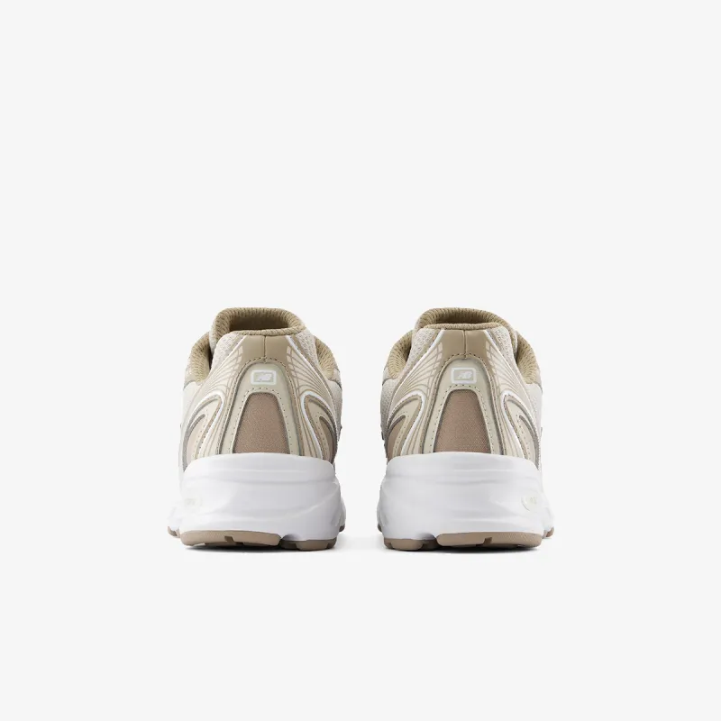New Balance K 740 