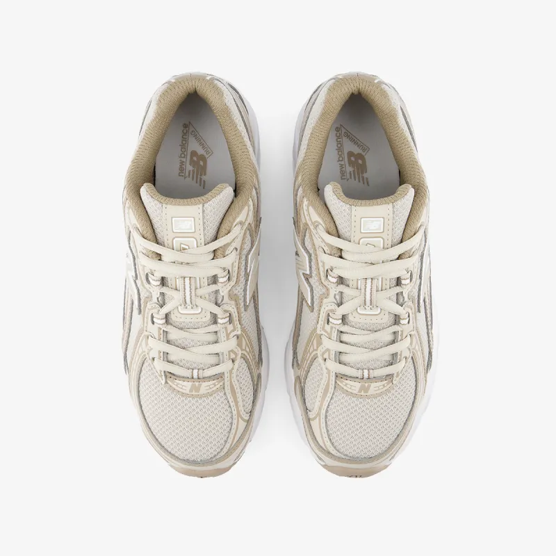 New Balance K 740 