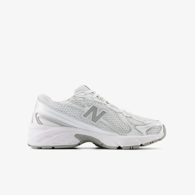 New Balance K 740 