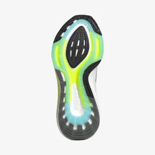 adidas ULTRABOOST 22 