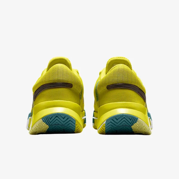 Nike Zoom GP Challenge 1 