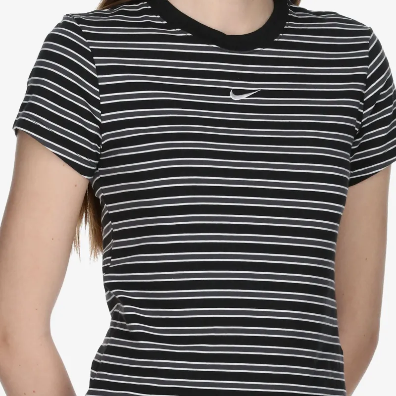 Nike Sportswear Chill 