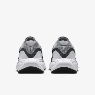 Nike NIKE REVOLUTION 8 