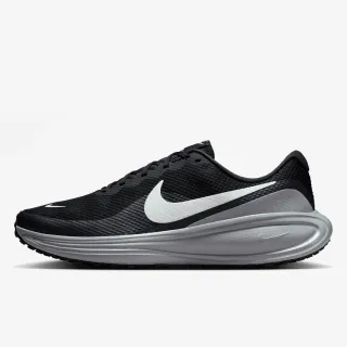 Nike Revolution 8 
