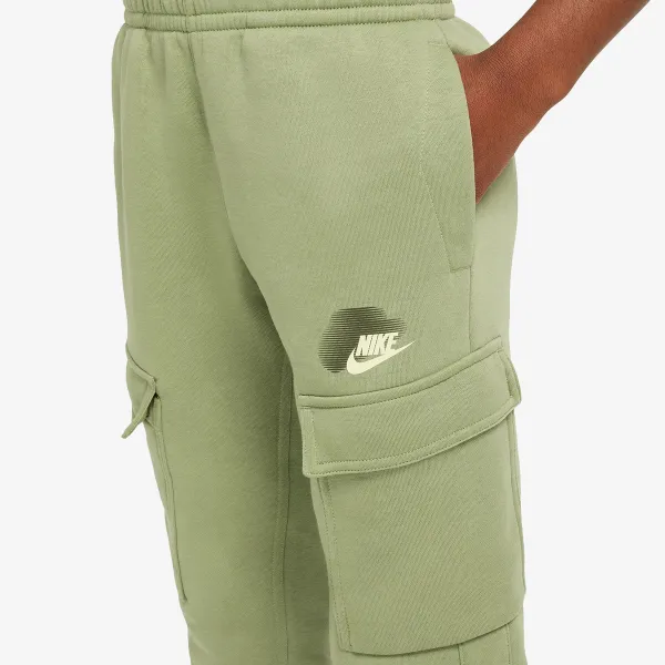 Nike Sportswear Standard Issue 