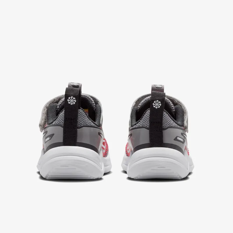 Nike COSMIC RUNNER TD 