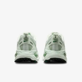 Nike W NIKE VOMERO 18 
