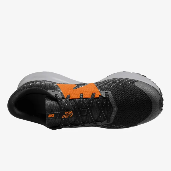 Nike Run Defy 