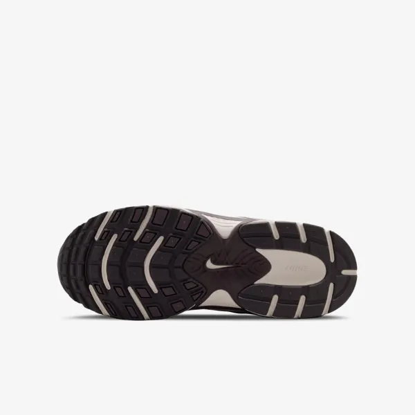 Nike V5 RNR 