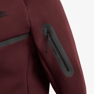Nike Tech 