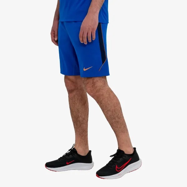 Nike FFF Strike 
