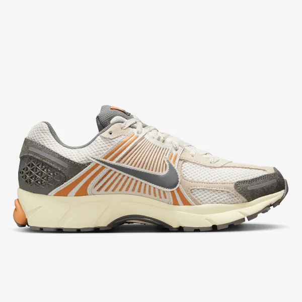 Nike Zoom vomero 5 app 