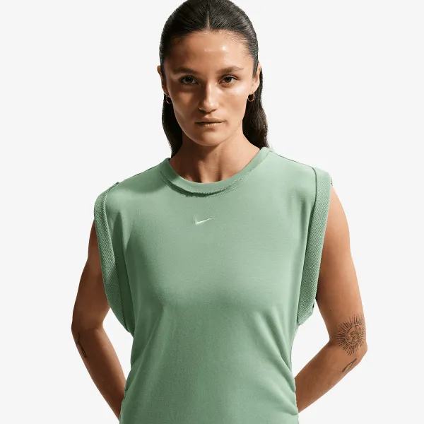 Nike Chill Fit Dress 