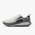 Nike W NIKE VOMERO 18 SE 