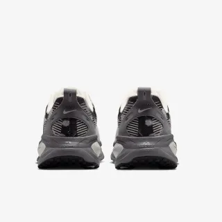 Nike W NIKE VOMERO 18 SE 