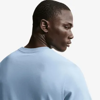 Nike Standard 