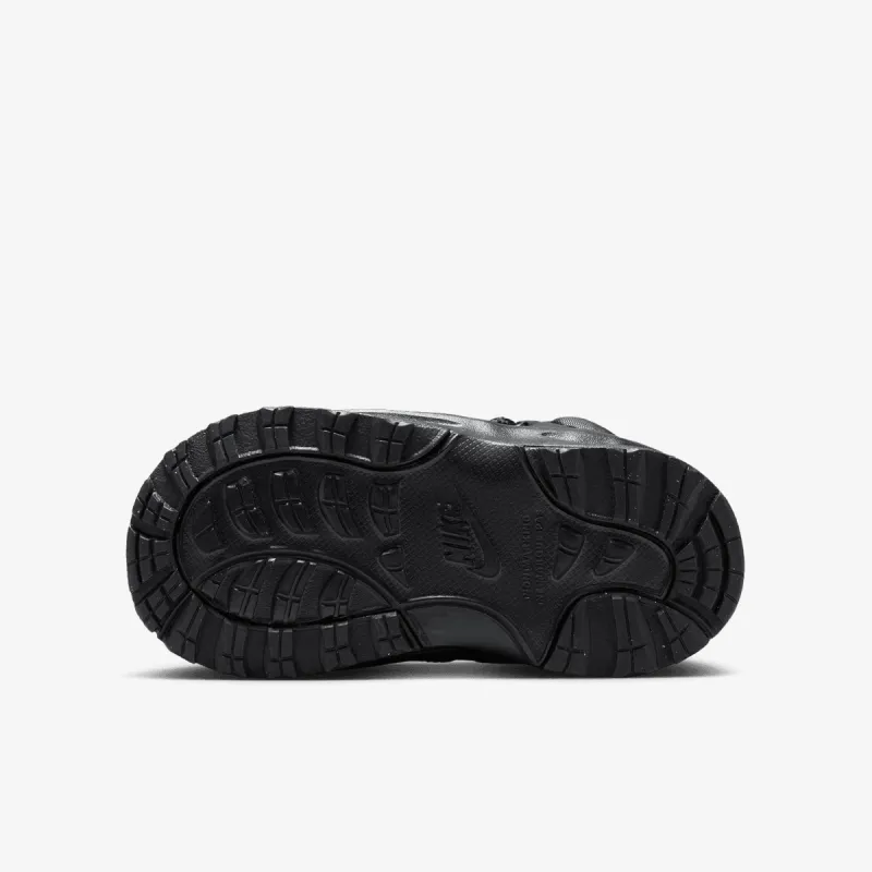 Nike Manoa 17 