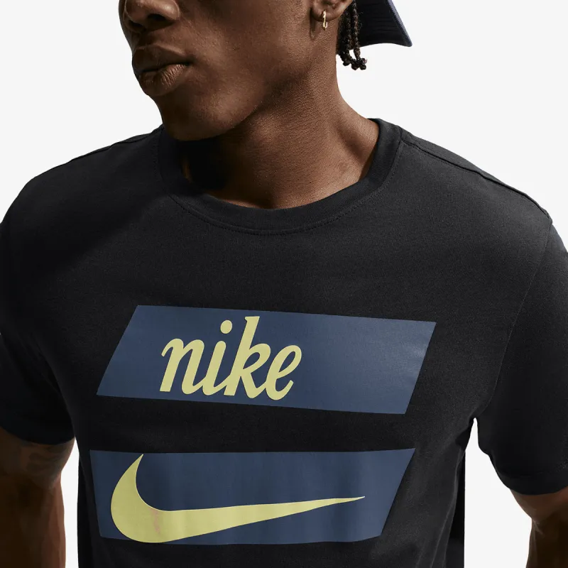 Nike Sportswear 