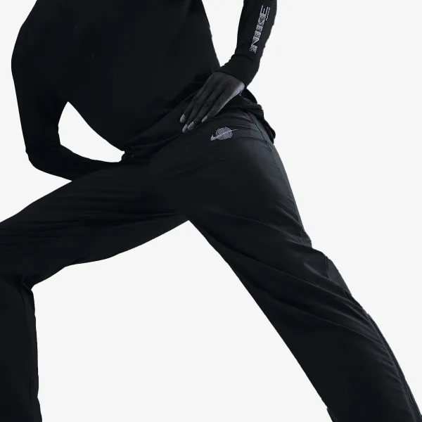 Nike Dri-FIT Stride Energy 