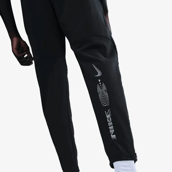 Nike Dri-FIT Stride Energy 