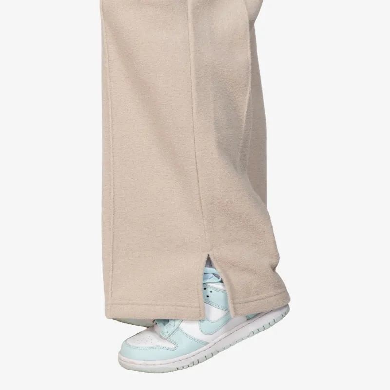 Nike Studio 