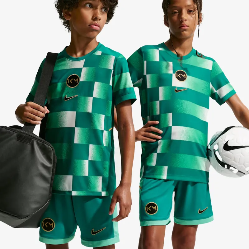 Nike Kylian Mbappé Academy 