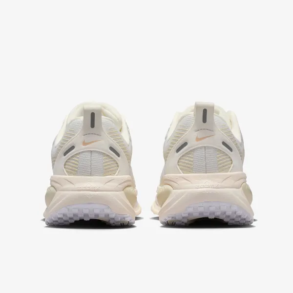 Nike W NIKE VOMERO 18 ESS 